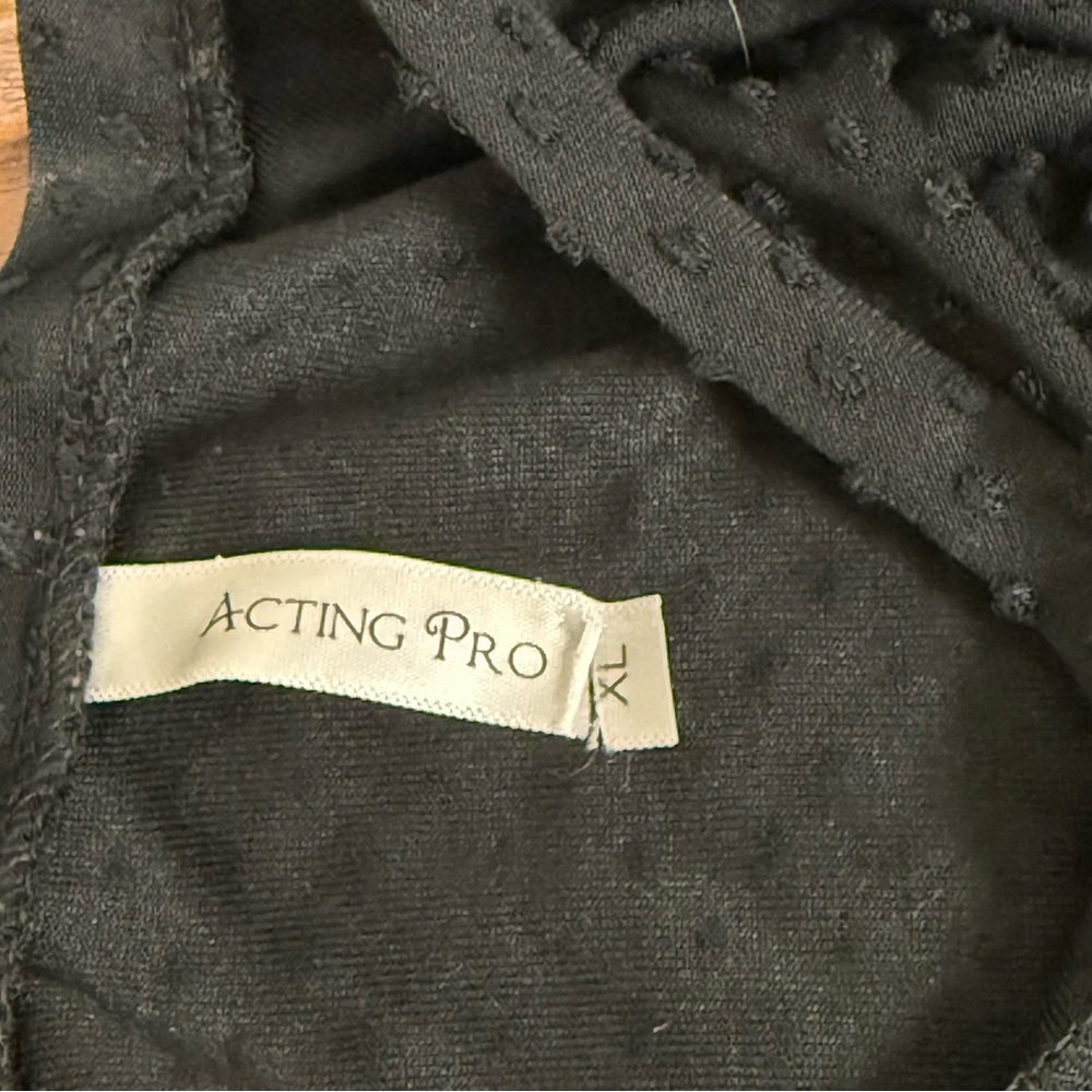Black Swiss Dot Babydoll Top Acting Pro XL | Textured Short Sleeve Tee - Picture 5 of 6